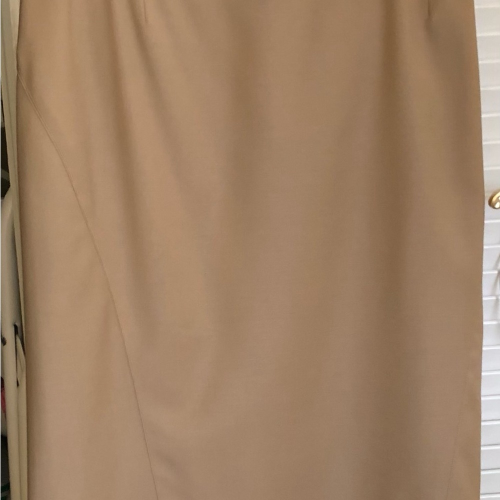 LADIES SKIRT